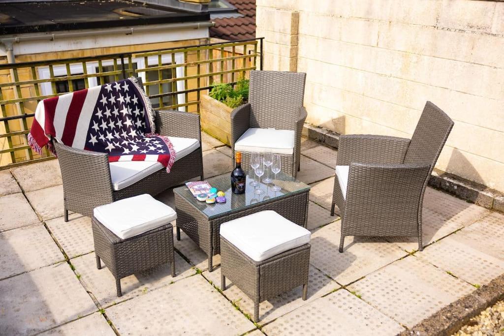 Pure B - Welcoming Bath City 3 Bed House Free Parking & Wifi 외부 사진