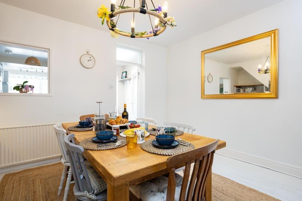 Pure B - Welcoming Bath City 3 Bed House Free Parking & Wifi 외부 사진